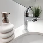 Apartman Ostseetraum - Pool, Sauna, Jacuzzi, 2 Bikes, Spielplatz, Apartments