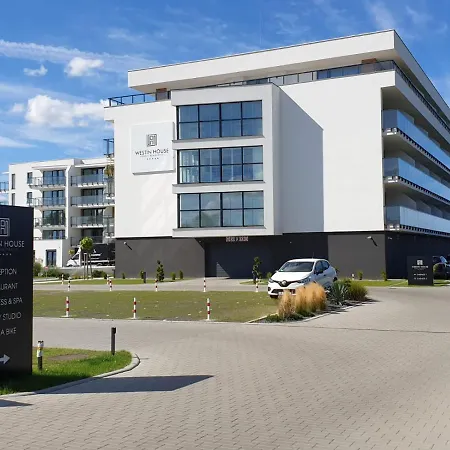 Ostseetraum - Pool, Sauna, Jacuzzi, 2 Bikes, Spielplatz, Apartments Apartman