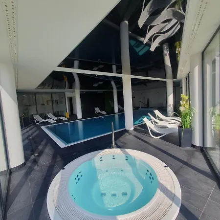Ostseetraum - Pool, Sauna, Jacuzzi, 2 Bikes, Spielplatz, Apartments Apartament *