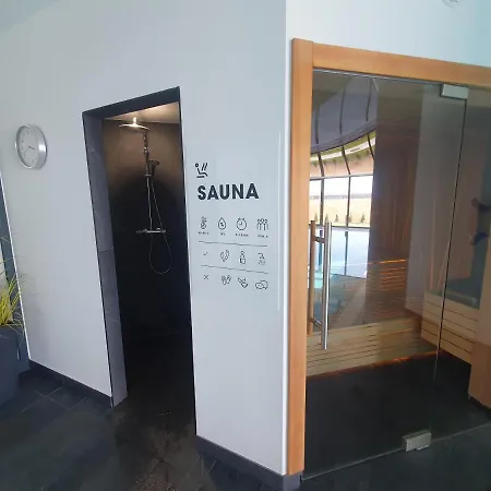 Ostseetraum - Pool, Sauna, Jacuzzi, 2 Bikes, Spielplatz, Apartments Apartament *