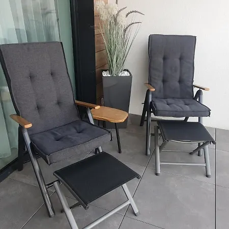 Ostseetraum - Pool, Sauna, Jacuzzi, 2 Bikes, Spielplatz, Apartments